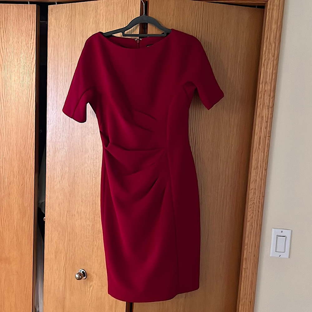 Red carpet here I come with this cute number .